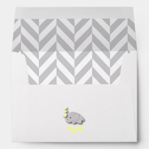 Enveloppe Baby shower dans Chevron gris et éléphant jaune