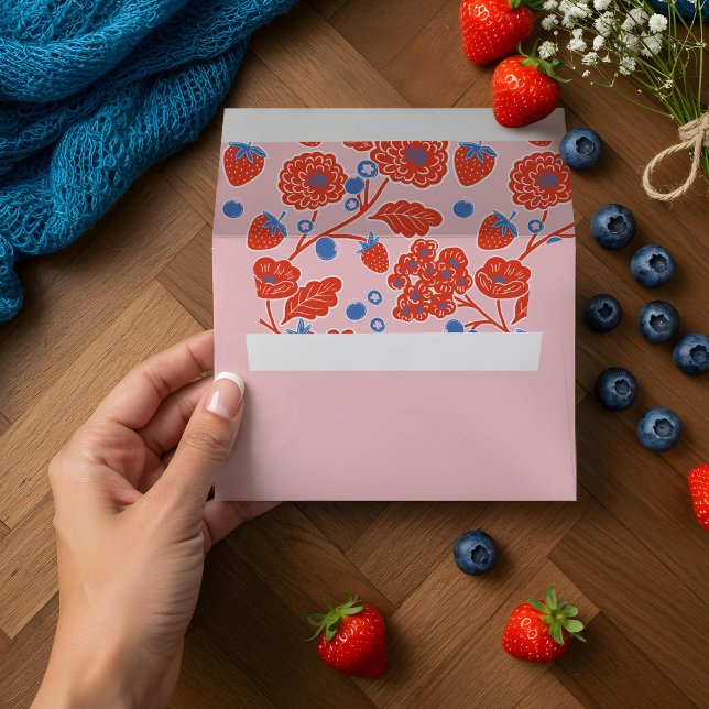 Enveloppe Baby shower mignet aux fraises sucrées (Cute Berry Sweet Strawberry Blueberry Baby Shower Envelope)