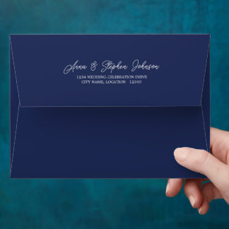 Enveloppe Bleu foncé avec adresse de retour