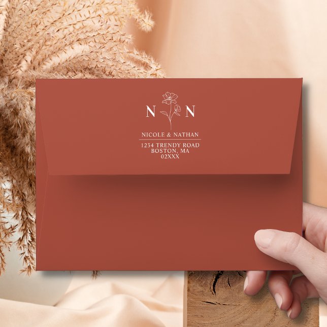 Enveloppe Boho Fleur Monogramme Mariage en terre cuite Envel (Boho Flower Monogram Terracotta Wedding Envelope)