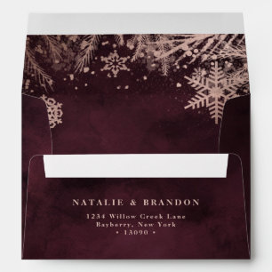 Enveloppe Bourgogne avec Rose Gold Snowflakes 5x7 Mariage