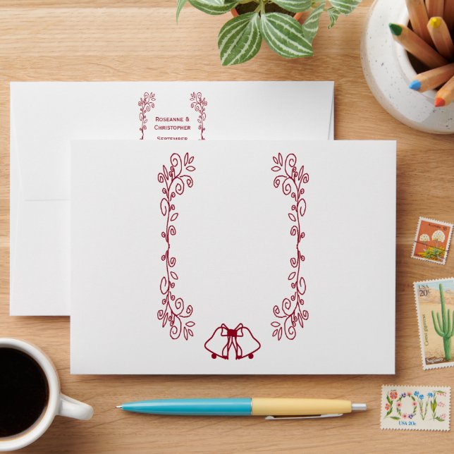 Enveloppe Burgundy Bells Scrollwork Design Mariage (Desk)