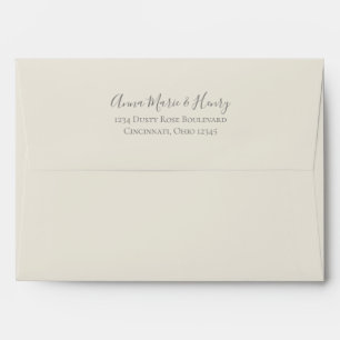Enveloppe Calligraphie minimaliste à base de crème d'ivoire