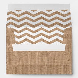 Enveloppe Chevrons sur l'enveloppe d'invitation de baby