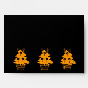 Enveloppe conception graphique de l'arbre de noël noir et o