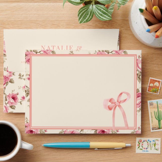 Enveloppe Coquette Blush Pink Bow Whimsical Personnalisé (Desk)