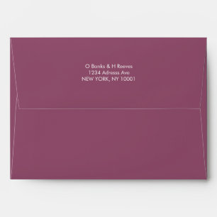 Enveloppe couleur prune violette d'adresse personn