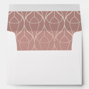Enveloppe couleur rose à motif géométrique doré