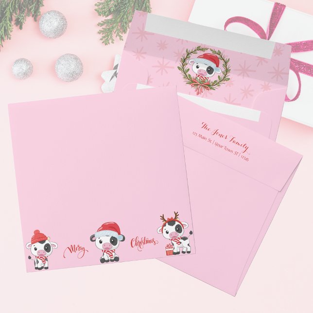 Enveloppe Cute & Festive Baby Cow Christmas Square (Cute Cow Christmas Themed Pink Square Envelope)