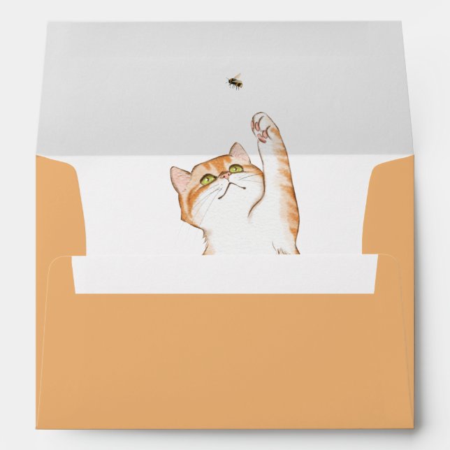 Enveloppe Cute Kitty Jouer avec une abeille (Dos (Bas))