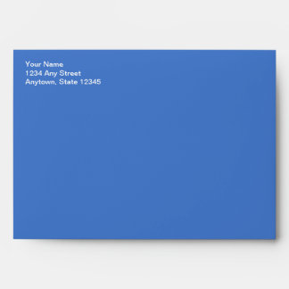 Enveloppe de carte de Noël bleue avec adresse de r
