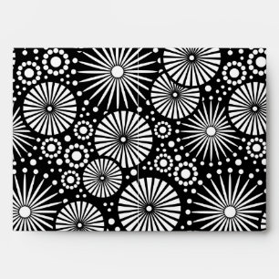 Enveloppe de fleurs blanches noires rétro