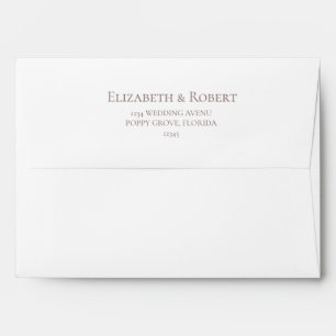 Enveloppe de mariage aux élégantes roses blanches