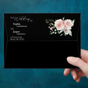 Enveloppe de mariage noir floral rose
