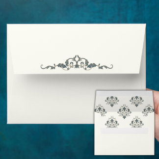 Enveloppe de mariage ornée avec motif de rouleau c