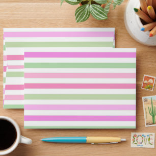 Enveloppe de motif délicate à rayures