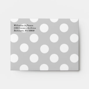 Enveloppe de point blanc et gris doux