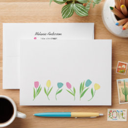 Enveloppe Design coloré avec tulipes illustrées