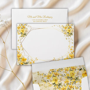Enveloppe Diadème Fleurs Papillons Jaune Doré Quinceañera
