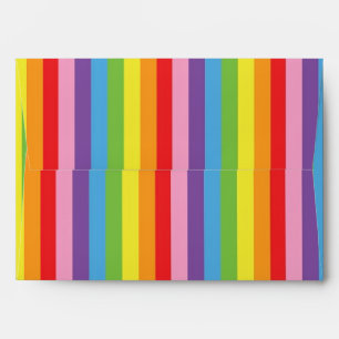 Enveloppe d'invitation à la fête rayée de bandes d