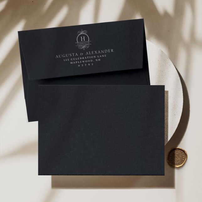 Enveloppe Élégant romantique Monogramme Classé Mariage (Créateur téléchargé)