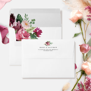 Enveloppe Élégante Bourgogne rose florale avec adresse de re