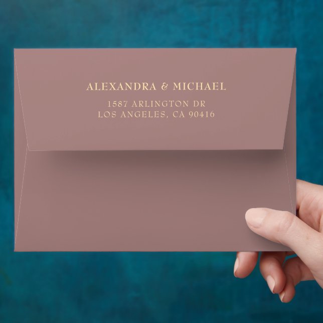 Enveloppe Élégante typographie or Mariage violet (Hand)