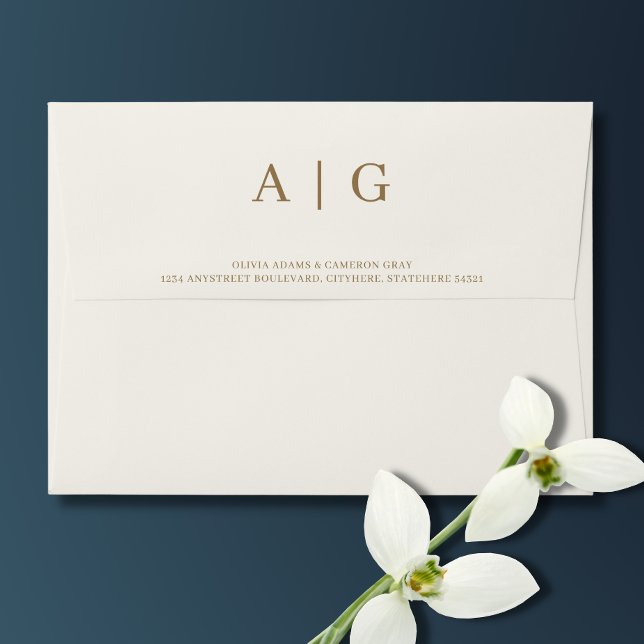 Enveloppe en crème d'ivoire Mariage 5x7 (Ivory Gold Monogrammed Wedding Envelope)