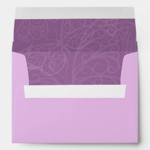 Enveloppe en filigrane de papillon dans le pourpre