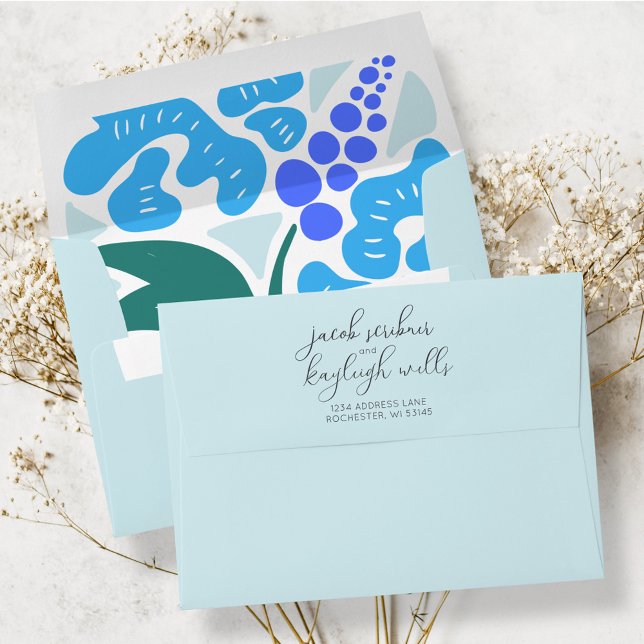 Enveloppe Faire-part de mariage rétro Floral Sky Blue Script (Retro sky blue purple green boho floral script modern return addressed wedding invitation envelope)
