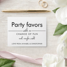 Faveurs de fête avec une chance de plaisir (et peu
