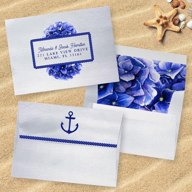 Enveloppe Fleurs d'aquarelle bleu marine auto-adressés (Mockup of front, back and inside of envelope)