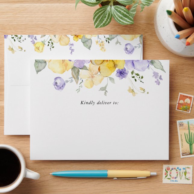 Enveloppe Fleurs violettes, Fleurs Jaunes, Boho, Baby shower (Desk)