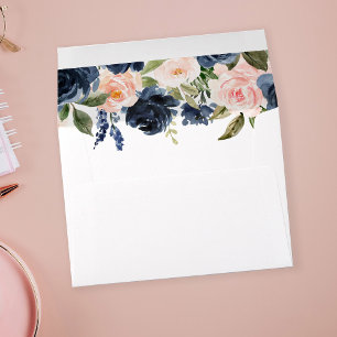 Enveloppe florale bleu marine et rose pâle