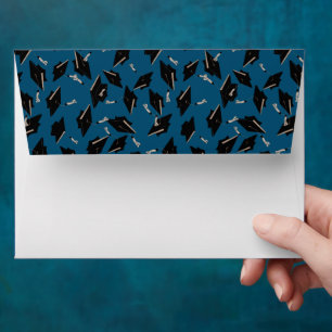 Enveloppe Graduation Party Black and Blue Mortarboard