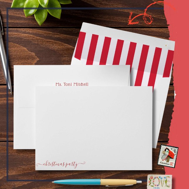Enveloppe Grandes fêtes de Noël rétro (Christmas party envelope with inner red stripes. Pre-print return address)