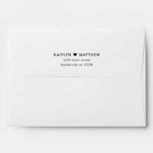 Enveloppe Gris simple avec le script noir Adresse de retour