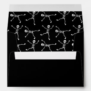 Enveloppe Halloween noir et blanc dessin main squelette heur