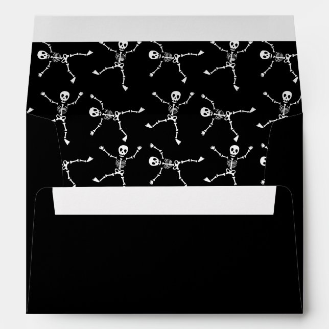 Enveloppe Halloween noir et blanc dessin main squelette heur (Dos (Bas))