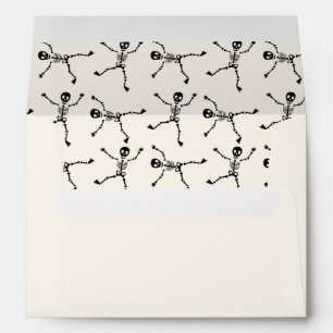 Enveloppe Halloween noir et blanc dessin main squelette heur