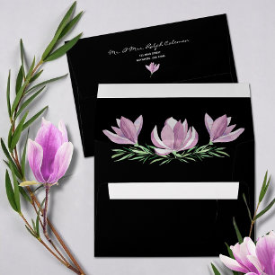 Enveloppe Magnolias Violettes À L'aquarelle Élégante Noire