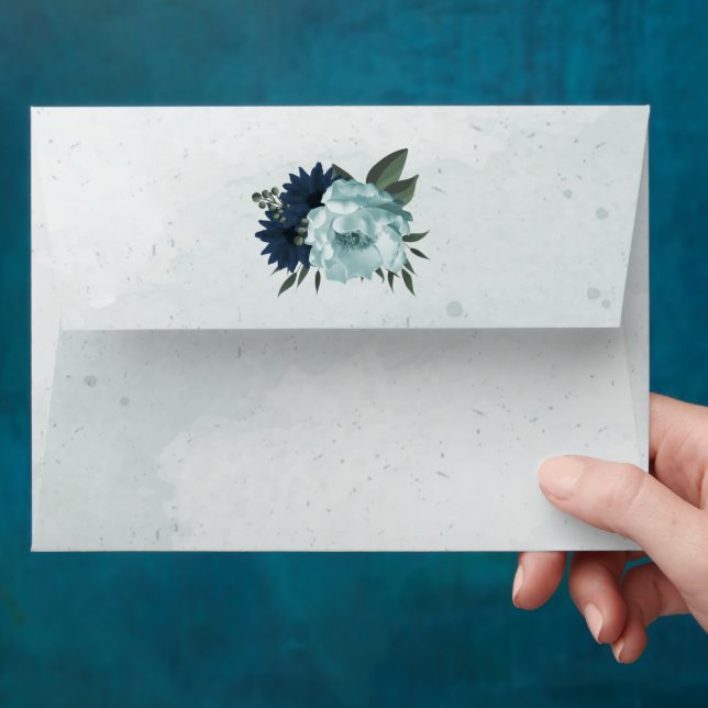 Enveloppe Mariage botanique fleurs bleu poussiéreux marine (Hand)