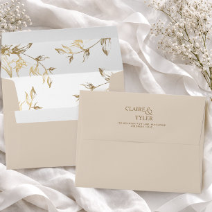Enveloppe Mariage chic beige avec motifs floraux blancs et d