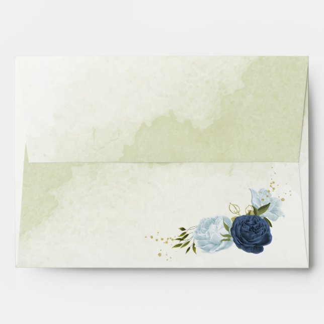 Enveloppe mariage de fleurs bleu marine et poussiéreuse (Dos (Haut rabat))