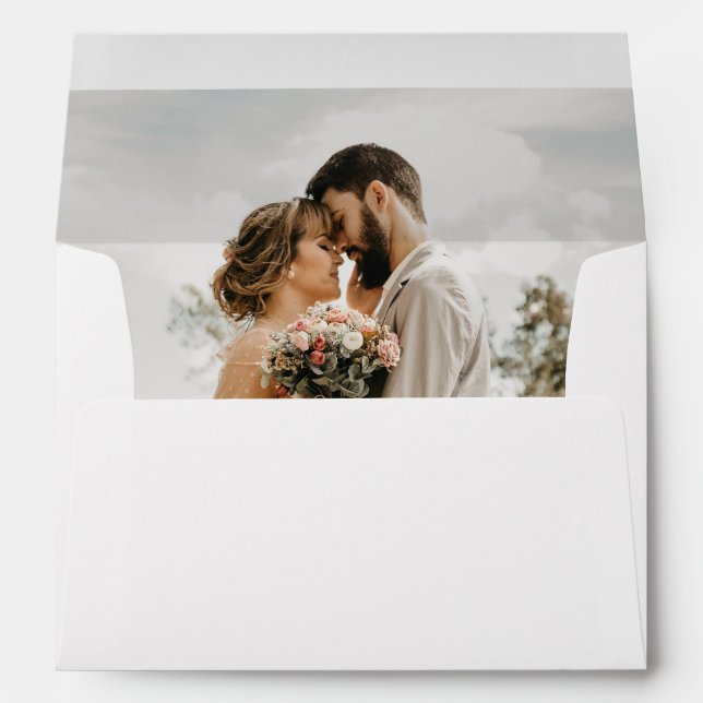 Enveloppe Mariage de script élégant | Photo moderne minimale (Dos (Bas))