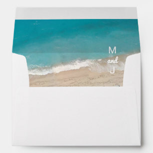 Enveloppe Mariage sur la plage de Monogram sur la rive de sa