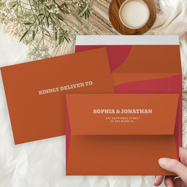 Enveloppe Modern retro bold groovy red orange wedding (Créateur téléchargé)