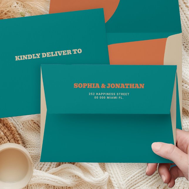 Enveloppe Modern retro bold groovy teal orange wedding (Créateur téléchargé)