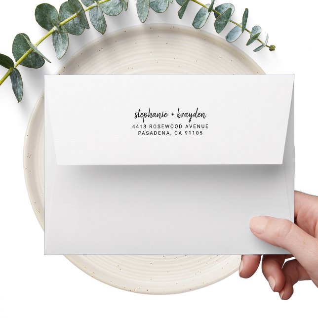 Enveloppe Modern Simple Script Name Retour Mariage adressé (Créateur téléchargé)
