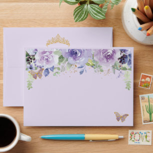 Enveloppe Papillons floraux pourpres Lilac en or Quinceañera